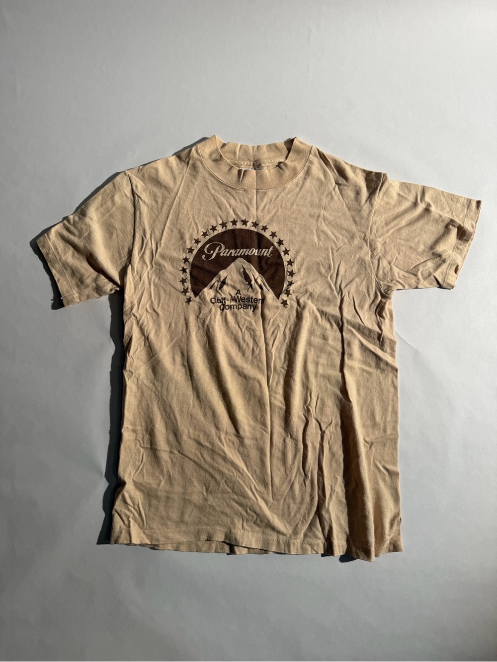 Vintage Paramount T-Shirt Medium
